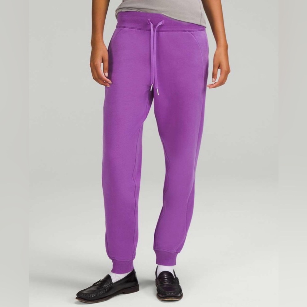 Lululemon Scuba High Rise Joggers Sweatpants Moonlight Magenta